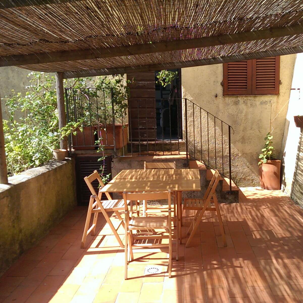 blu patio sq